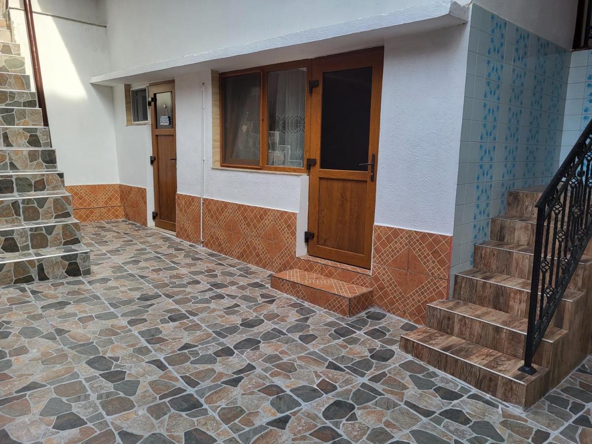 Casa De Vacanta Danube Moldova Noua Ngoại thất bức ảnh